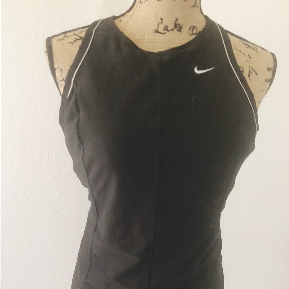 Nike work out top